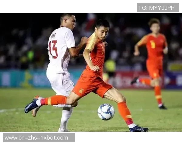 大连龙卷风足球教练的执教理念与球队发展之路探讨